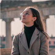 Studentessa Università Cattolica di Milano offre lezioni di inglese